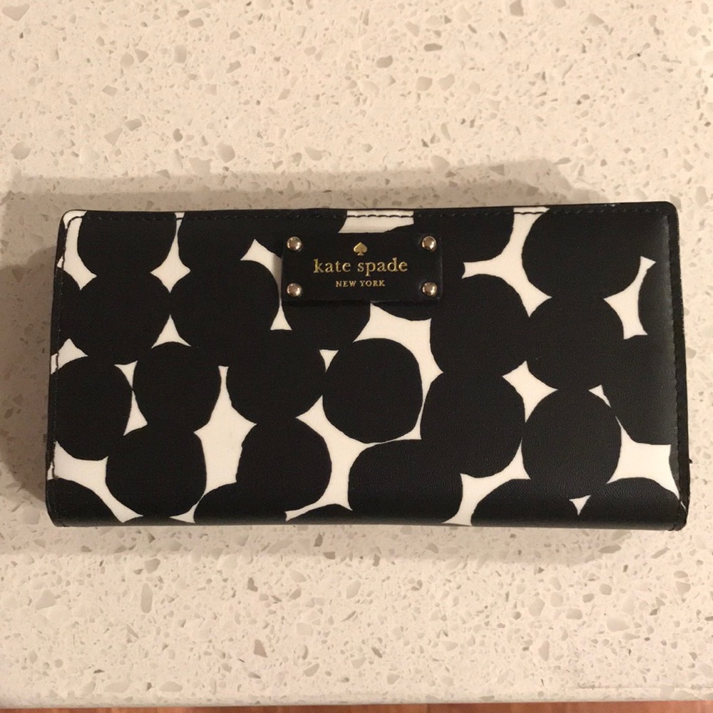Kate Spade Grove Street Stacey Wallet - Picture 2 of 4